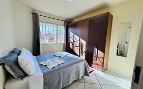 Residencial Cristina's-Apartamentos de 2-3 Quartos equipados com WiFi Garagem-Excelente Localização